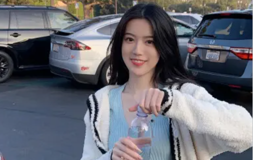 holla外国交友软件下载 holla外国交友软件下载