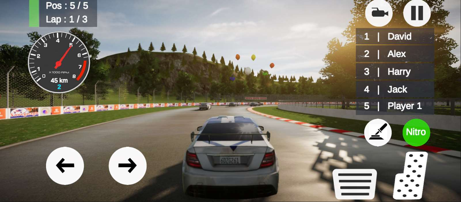 瓦尔泽亚赛车游戏 v1.0.3 官方版